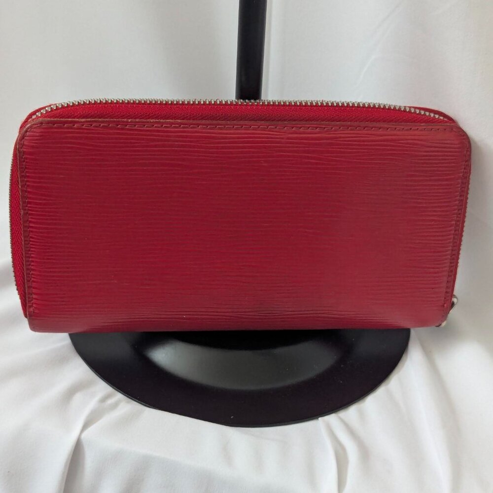 Louis Vuitton Epi Red Zippy Wallet